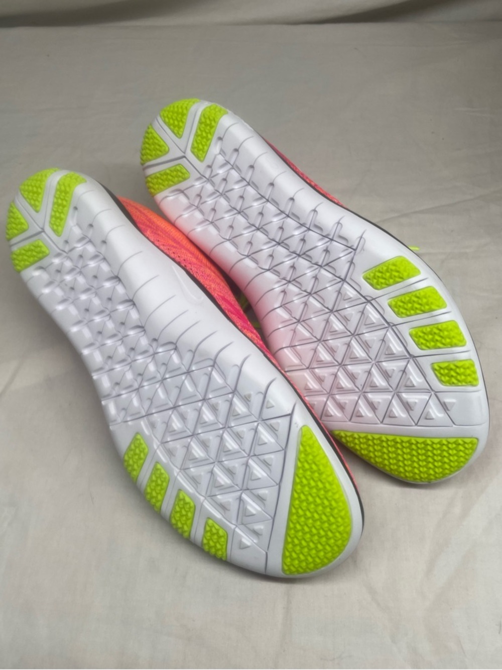 Nike Free TR Focus Flyknit Sneakers Size 7 NEW w/out Box! - Picture 5 of 12